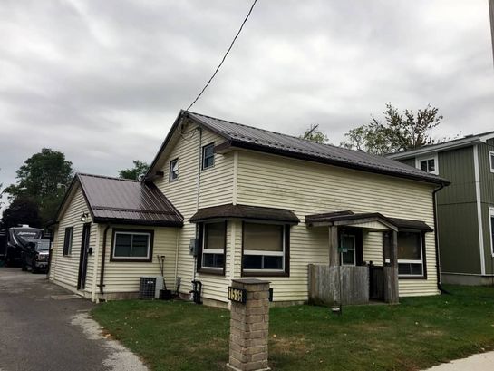 After: roof 21 with its new Wise Line metal roof
