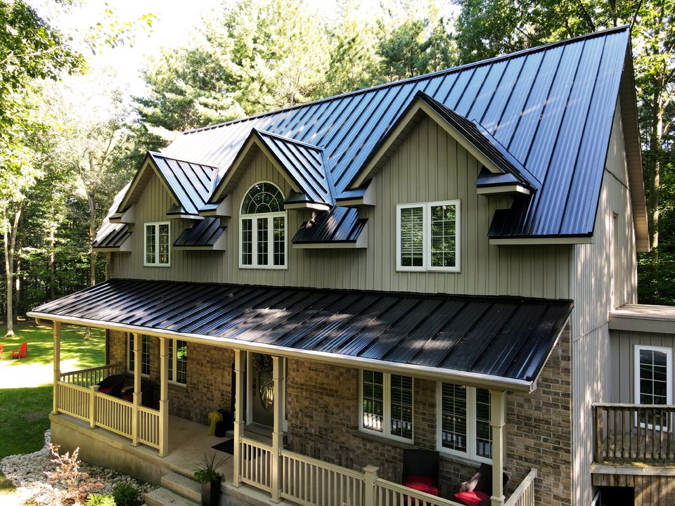 Project 3004, Standing Seam metal roof — photo 1 of 1