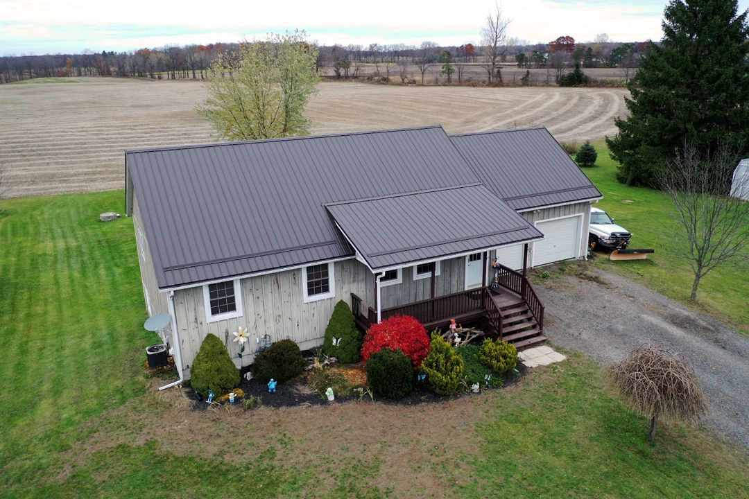 Project 1020, Tuff Rib metal roof — photo 1 of 5